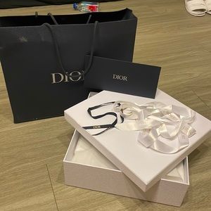Dior box